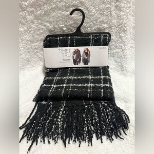 Time and Tru Black and White Checkered Ruana